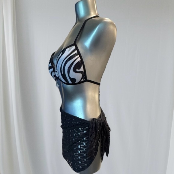 💟🇨🇦Vintage Chic Black Crochet Swim Coverup - Picture 11 of 13